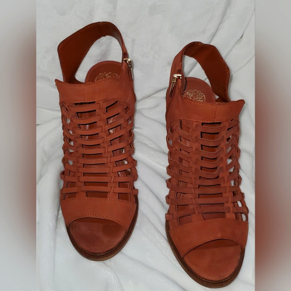 Vince Camuto Shoes
